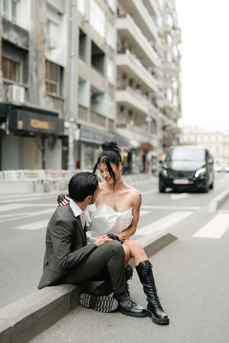 Cununie civilă în stil street în București – eleganță urbană la Ateneul Român