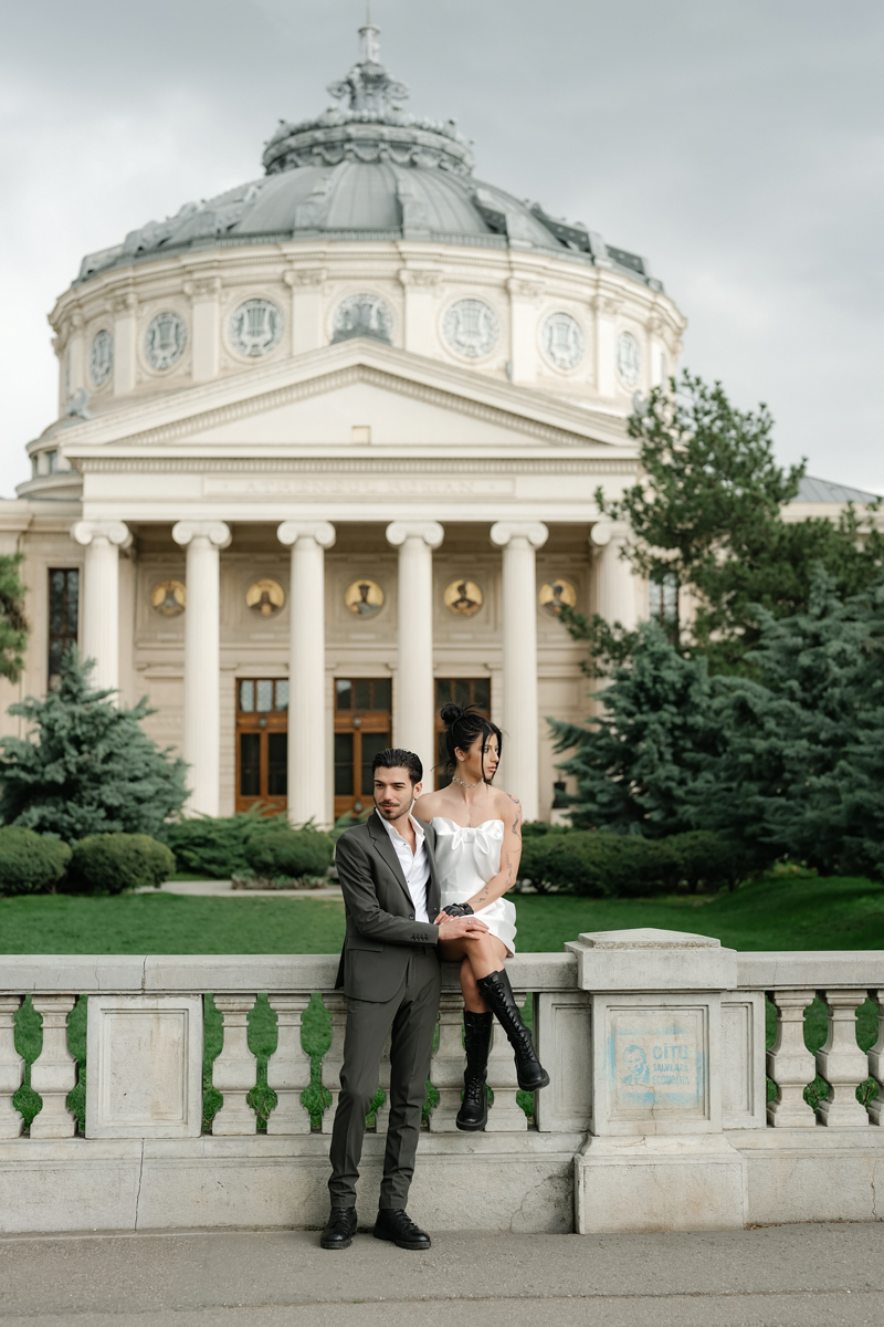 Cununie civilă în stil street în București – eleganță urbană la Ateneul Român