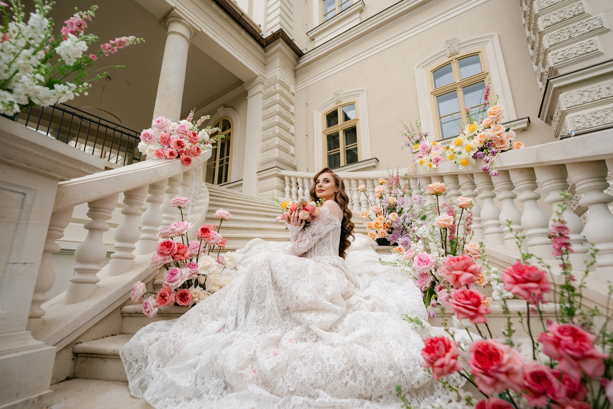 Mireasa in decor regal la Castelul Banffy, Bontida