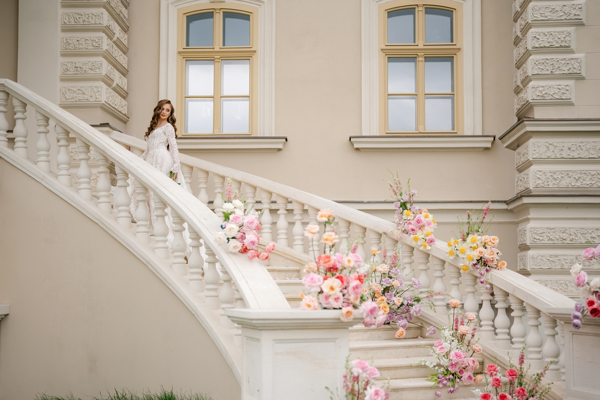 Mireasa in decor regal la Castelul Banffy, Bontida