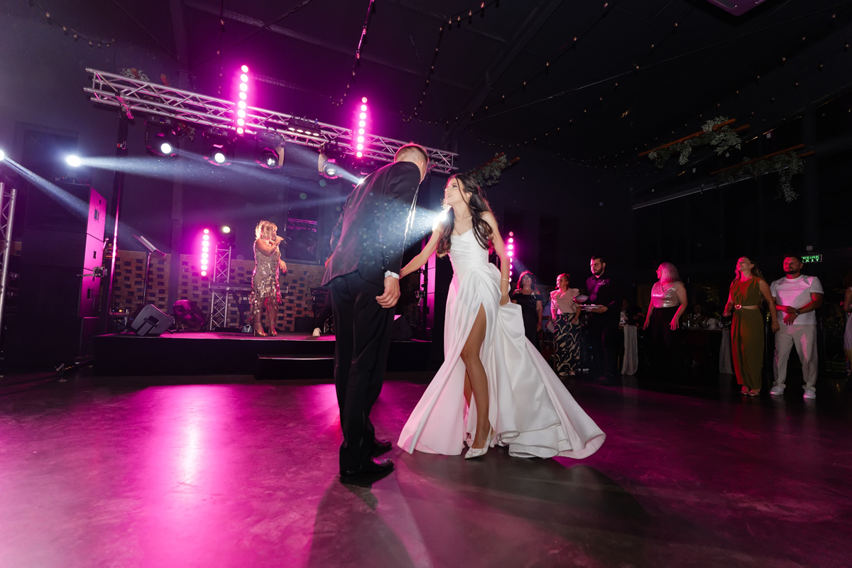 Nuntă Valentina & Alexander la Snagov: Pregătiri la Lakeview Residences și petrecere la Moonlight Venue