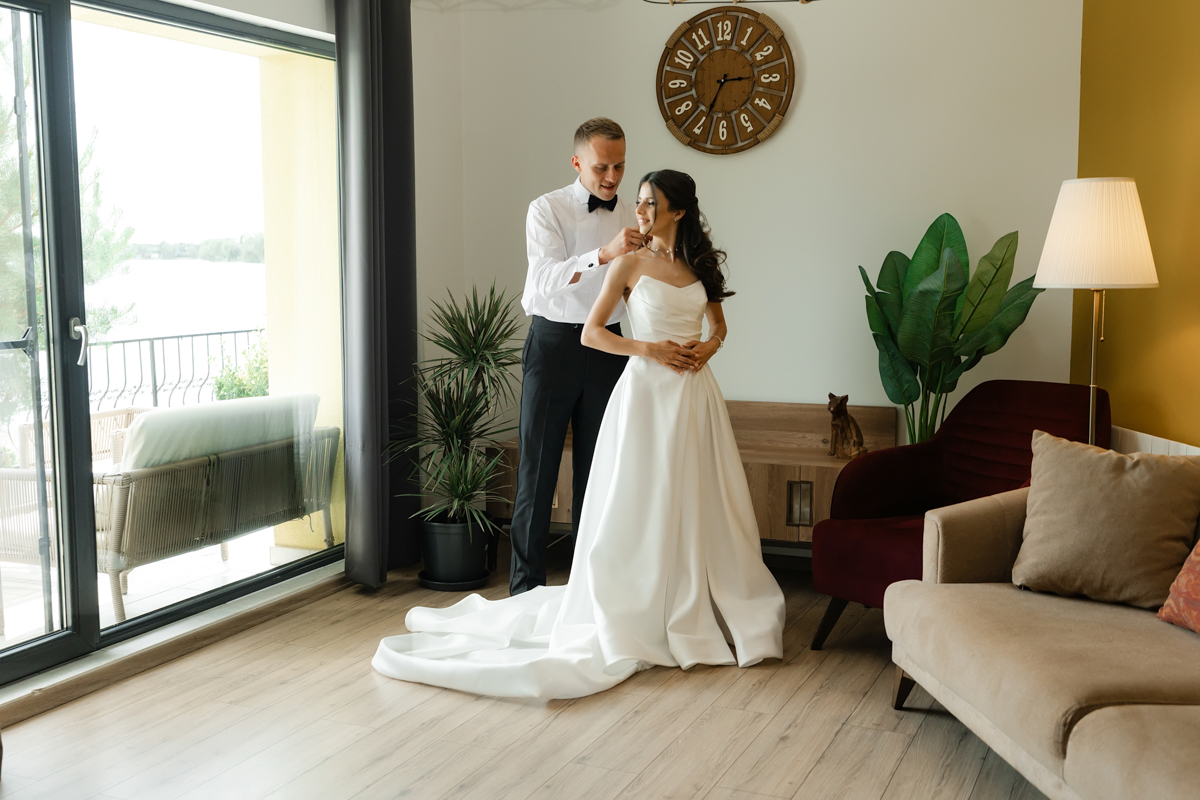 Nuntă Valentina & Alexander la Snagov: Pregătiri la Lakeview Residences și petrecere la Moonlight Venue