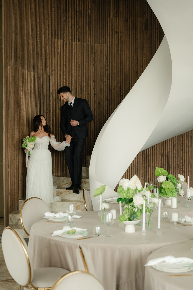 Nuntă la Light House by SunGarden: eleganță retro și artificii pe ponton