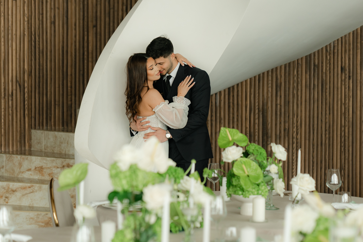 Nuntă la Light House by SunGarden: eleganță retro și artificii pe ponton