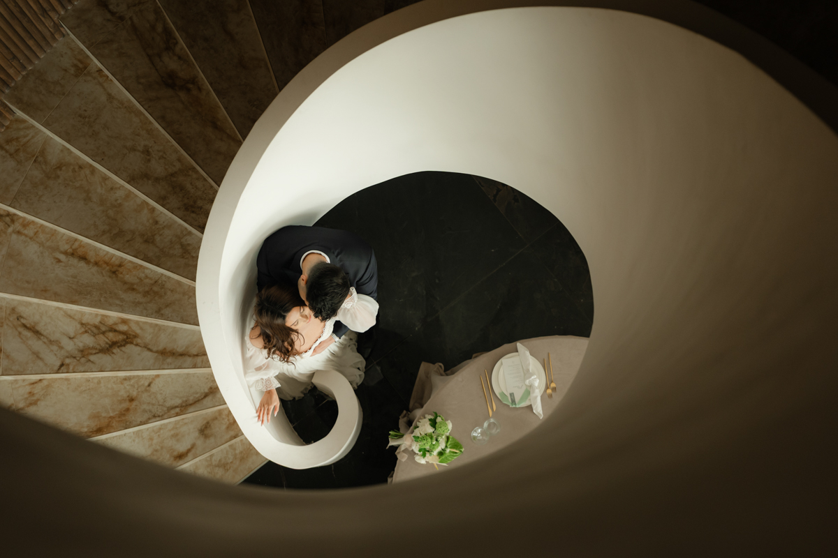 Nuntă la Light House by SunGarden: eleganță retro și artificii pe ponton