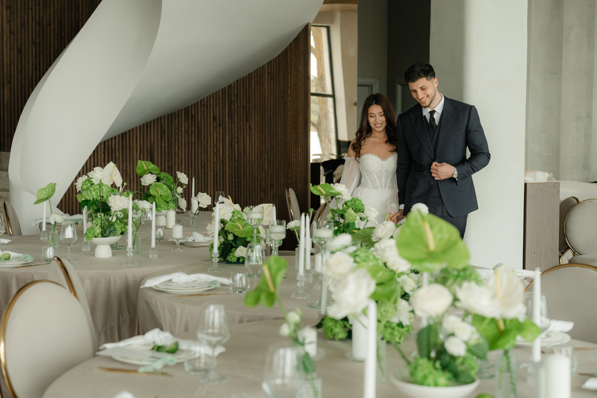 Nuntă la Light House by SunGarden: eleganță retro și artificii pe ponton