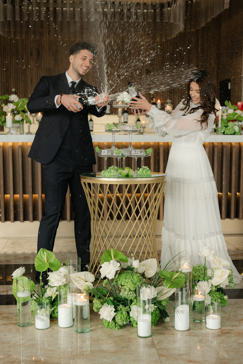 Nuntă la Light House by SunGarden: eleganță retro și artificii pe ponton