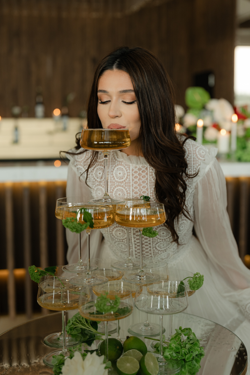 Nuntă la Light House by SunGarden: eleganță retro și artificii pe ponton