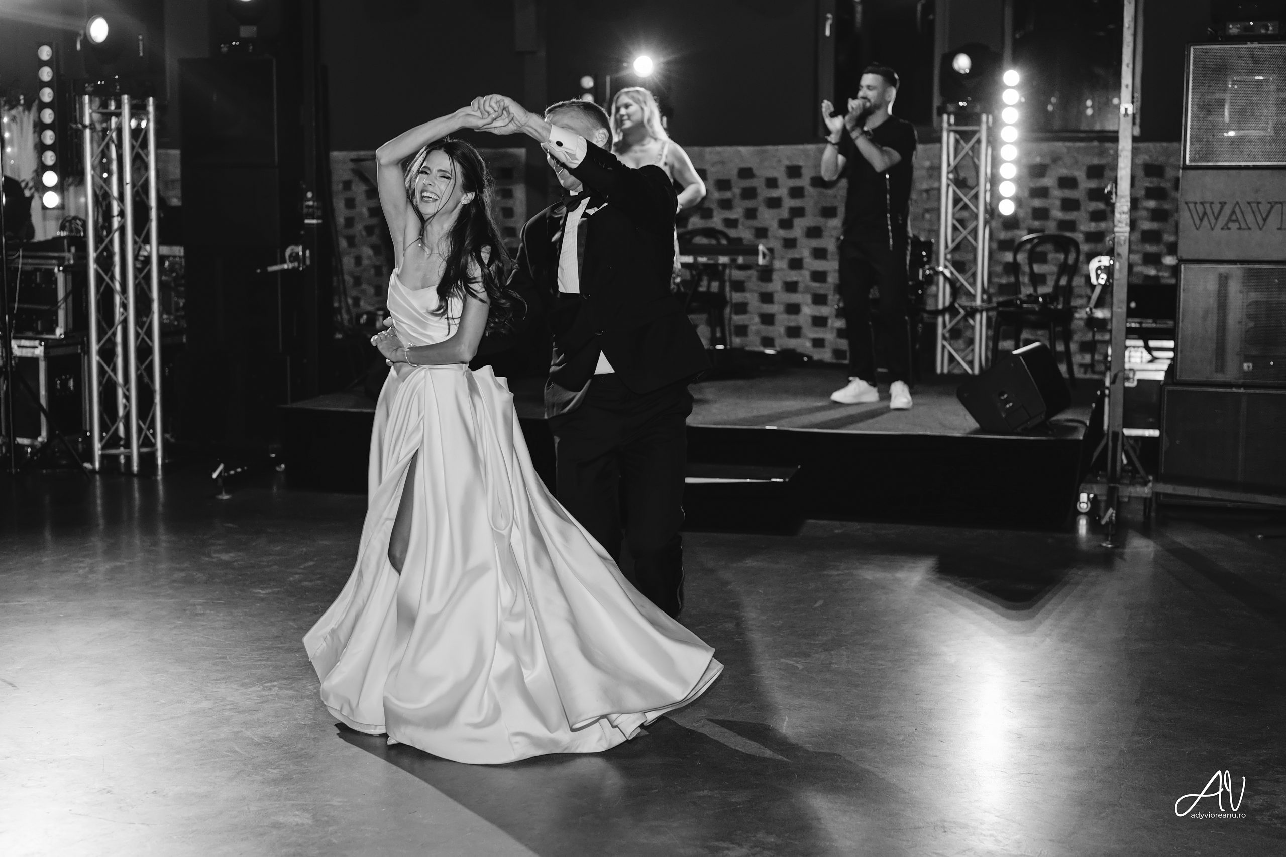 Nunta Alexander & Vale la Moonlight Venue