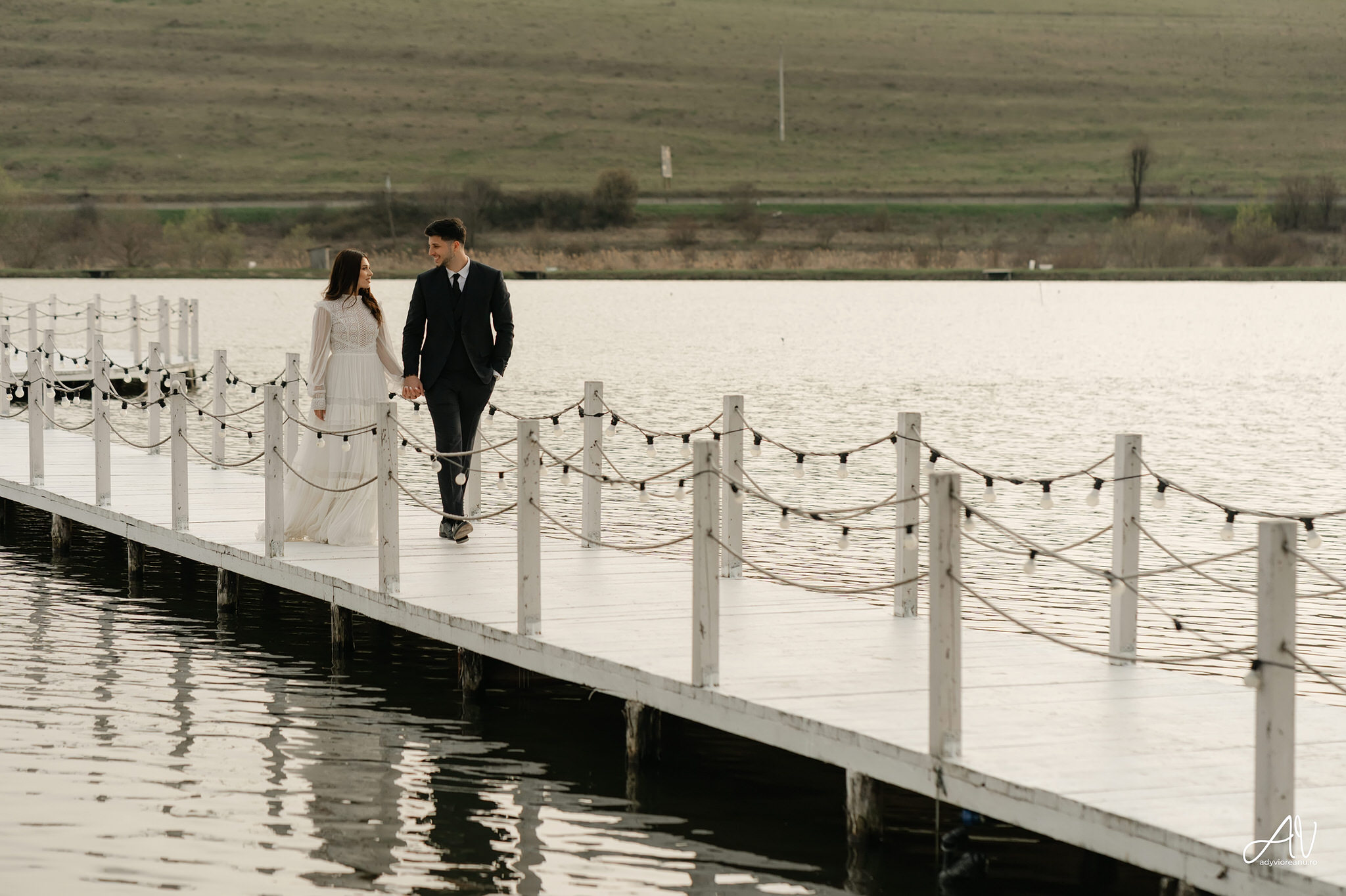 Wedding shooting to Light House by the Lake