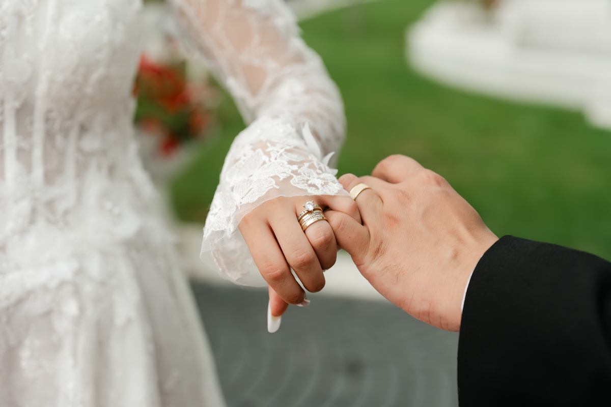 Sonia & Bogdan: Eleganță la Noblesse Boutique & Spa și Petrecere la Restaurant Noblesse Râmnicu Vâlcea